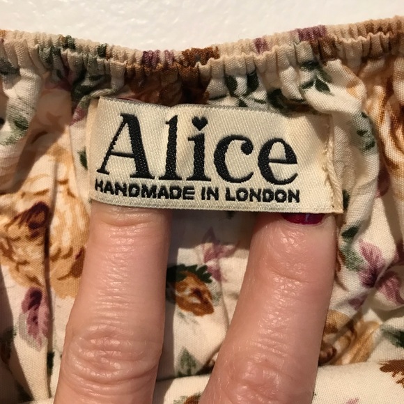 Over the knee length flower dress size S - Picture 6 of 7